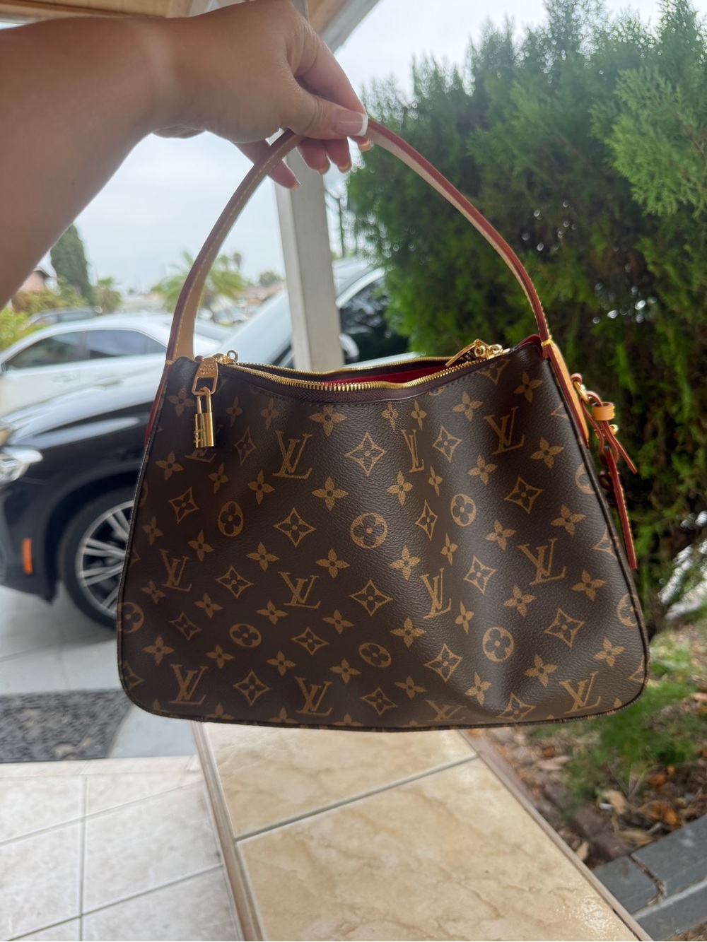 Louis Vuitton Monogram Canvas Shoulder Bag - Brown & Tan